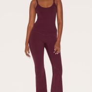 29a9840870cf974bee62c636a3aa744e10761bab_CNL1767_3_deep_burgundy_sculpt_strappy_gym_vest