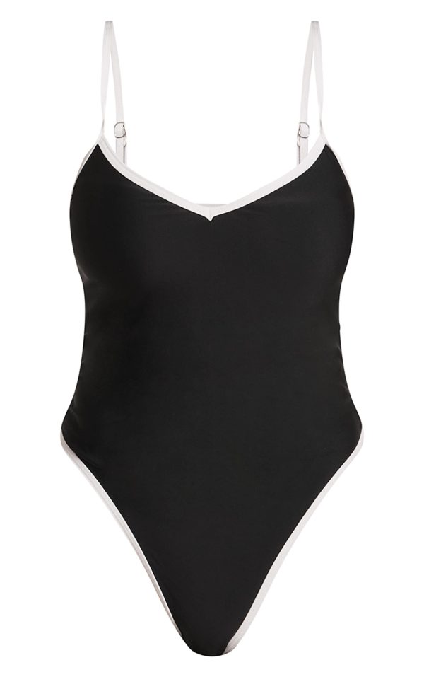 2b6638f294df5916fa4c3e2b4fcb742791b69b70_CNN1745_5_shape_black_contrast_binding_swimsuit