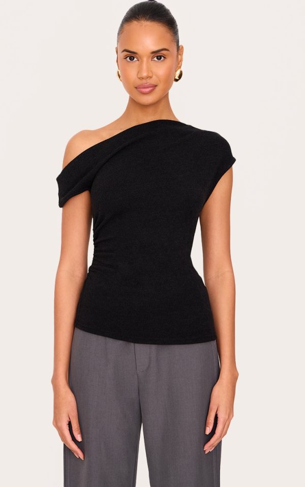 2c2c6b78624c16b96617cc87b068751e4f06bdf8_CNL8987_1_black_textured_ruched_asymmetric_longline_top