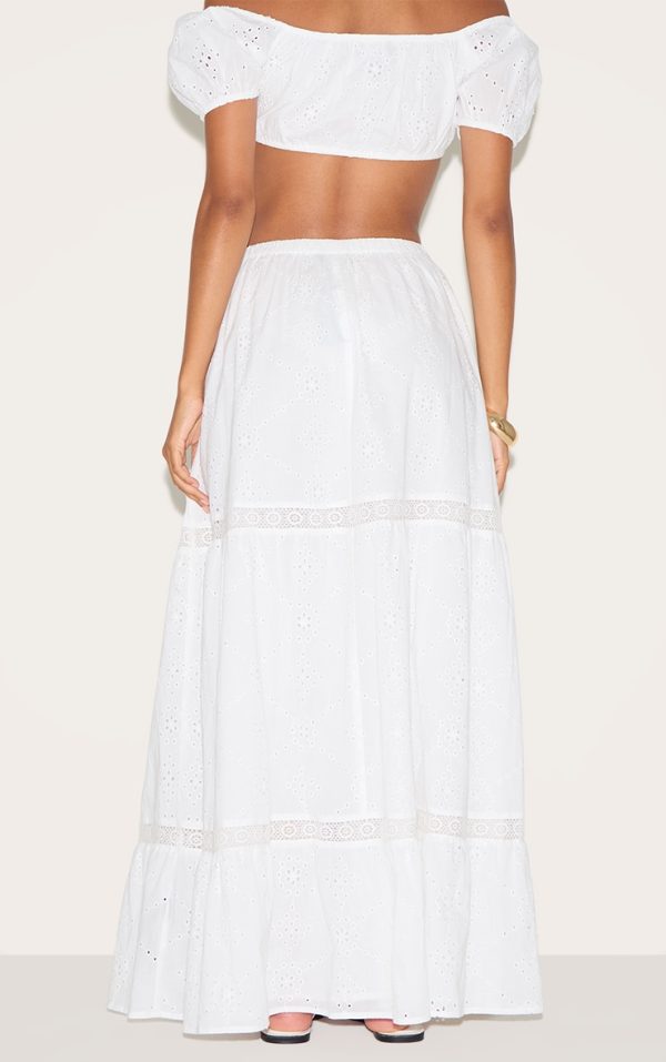 2c603fe160cbd785b7111b0718463dfc0ad9ce41_CNM3244_3_white_broderie_floaty_maxi_skirt