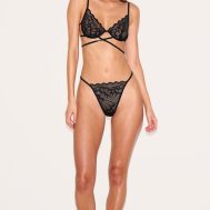 2ce8b51716d9d821704529dafa9650bdd9d1b0d7_CNJ2361_3_black_lace_scallop_edge_lingerie_set