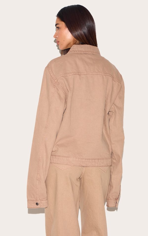 2d14ccfdbc0d384e41bb14b36c12c0109bf010f5_CNL6626_2_taupe_boxy_contrast_seam_carpenter_denim_jacket