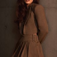 2d1b1f4778548250e2f1e82e7fac1128ae59cf7b_CNL8328_1_plt_label_mocha_tailored_belted_pleated_mini_skirt
