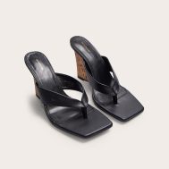 2d362307a8c6860c1d13e5c315c5bc7d90da2632_CNL7169_2_black_pu_round_toe_thong_heeled_wedges