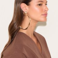 2d5ff7617932598d9a84afa736effc1ab9db95b5_CNK7668_3_gold_crinkle_oversized_hoop_earrings