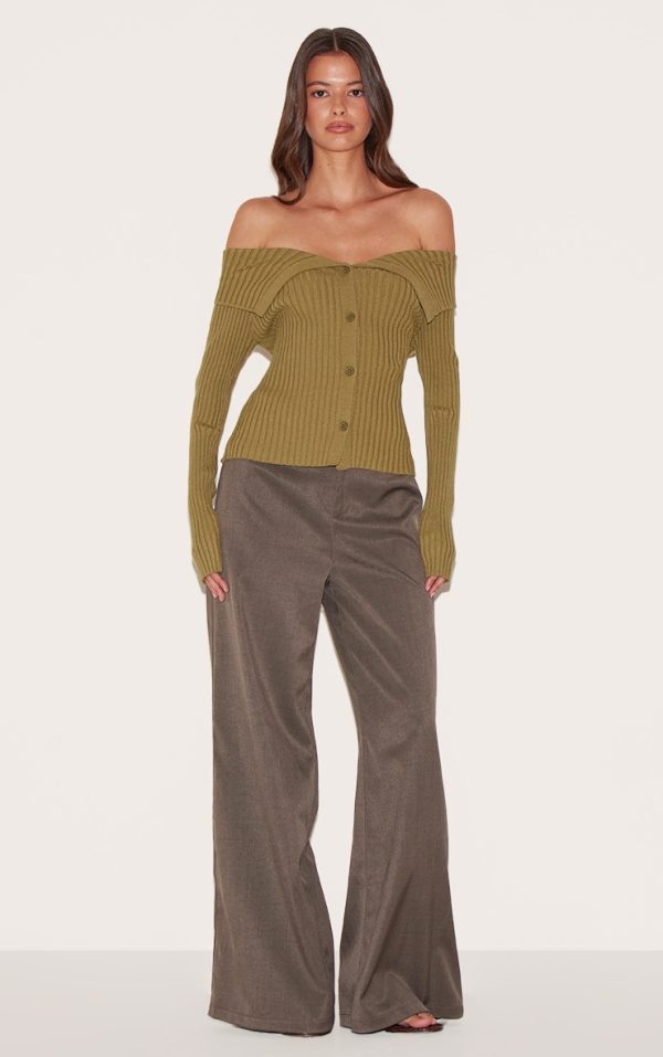 2d69b8e6a34005c9e7b7852a44cadf3e1585a8d0_CNL6066_3_olive_rib_knit_fold_over_button_up_top