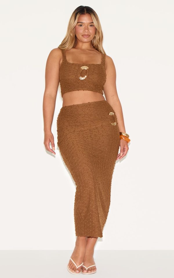 2e103b54d2a007d3d11a35318d4b8552e75527f7_CNM6447_3_shape_mocha_textured_gold_hammered_ring_cami_top