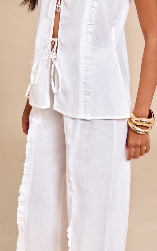 2f206366b0a3db00ce89815c9d7746856df9bf35_CNM3933_4_white_wideleg_drawstring_trousers
