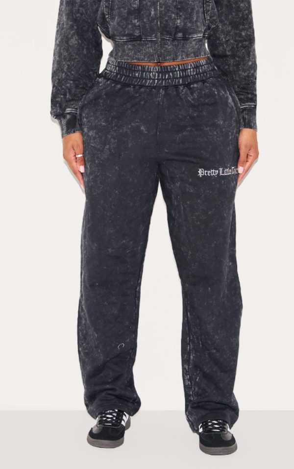2f51d2613e78a57647ee982a997291b724dfa402_CNE3490_2_prettylittlething_shape_charcoal_grey_printed_high_waist_wide_leg_joggers