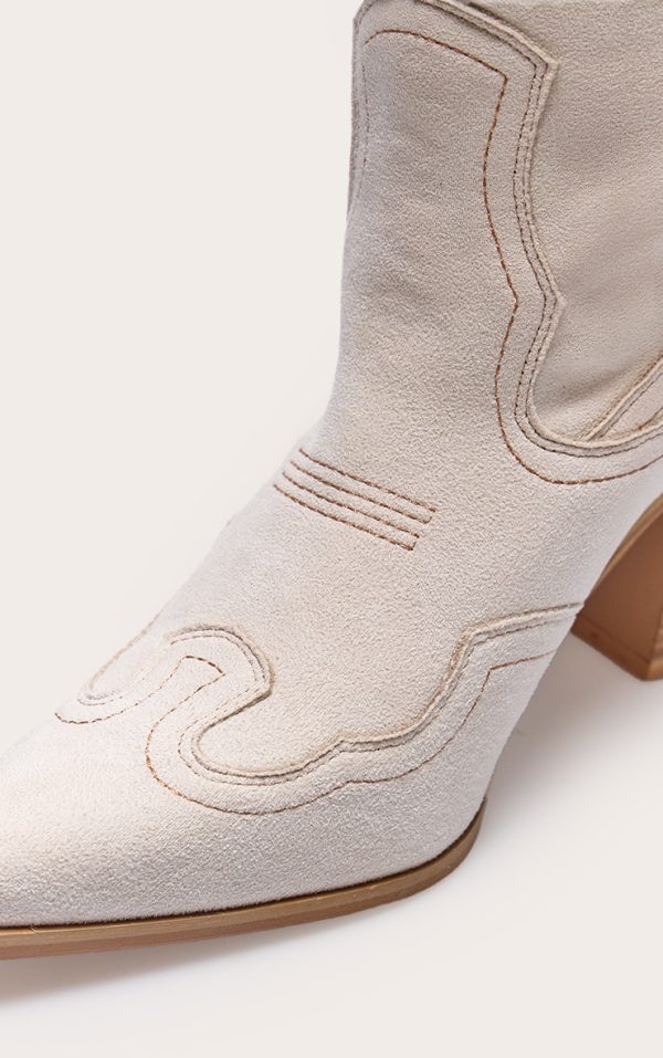 2f64a06c7d5a079287a51890f8b53325213ac6e4_CNL7086_4_cream_faux_suede_point_toe_western_stitch_knee_high_block_heeled_boots