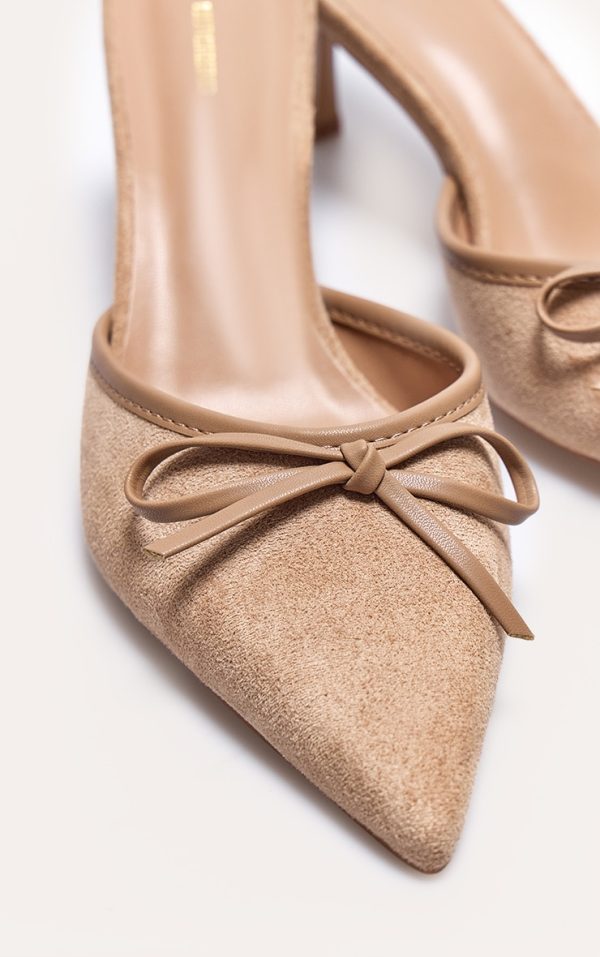 300b02267d088705202a78181b8ee1961a2a5415_CNL0887_4_beige_faux_suede_point_toe_bow_detail_mid_heeled_court_mules