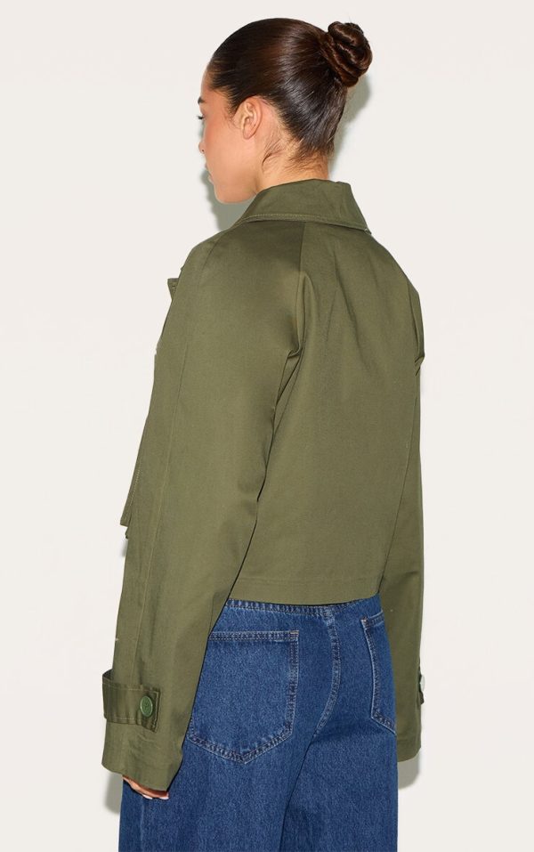 31aea88ef6357ed1d4708c88fe8a2e1487847890_CNL4972_2_khaki_cropped_storm_flap_detail_trench_coat