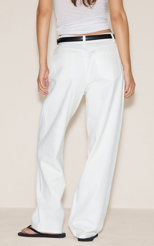 31c78fce17f27ba3b2a6b563ab79adbe680ce80a_CNM2332_3_white_high_waist_boyfriend_jeans