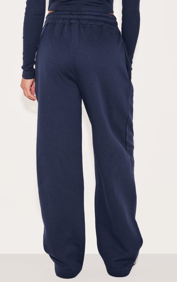 3238d93ebac6eda11d66a72392edc255a73aeffc_CNL9656_3_navy_straight_leg_sweat_joggers-1