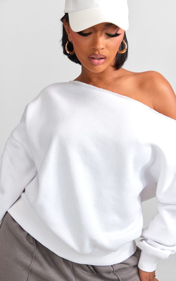 324fbbc21c94ffa6950abdfbdeb97edc26711c9b_CNJ0025_4_shape_white_sweat_raw_edge_slouch_sweatshirt