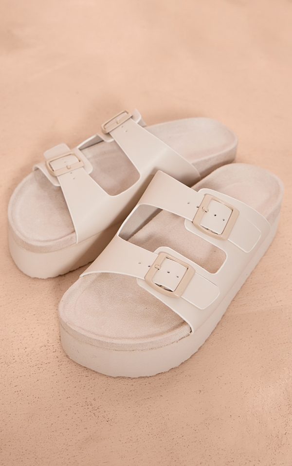 324fbeafde0106a0856ac927986b7a6e6b3adef5_CNH8725_3_white_pu_round_toe_double_buckle_strap_chunky_flat_sandals