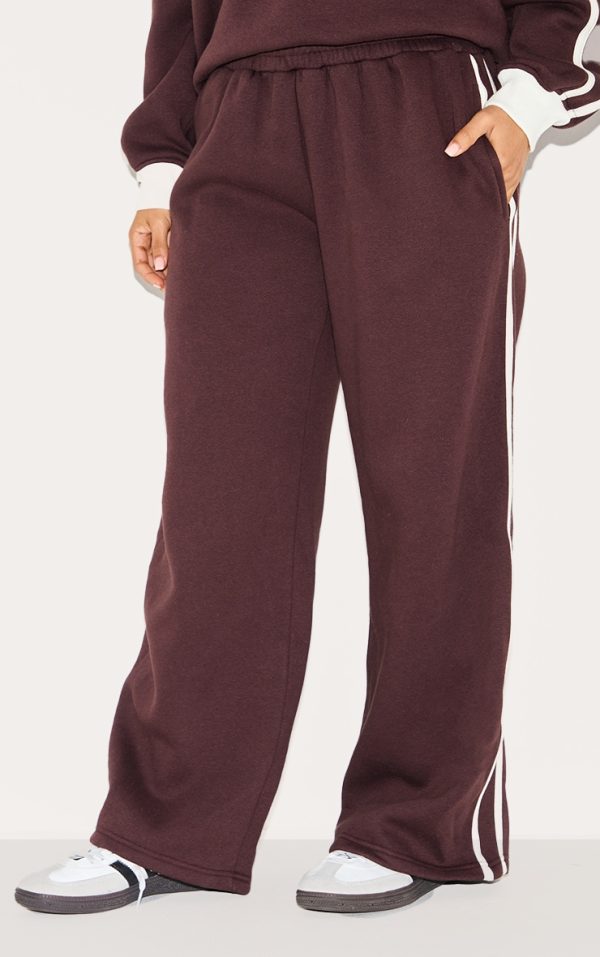 334de6c739e48023c788b95b7d9d1366faa16c31_CNM1874_2_petite_chocolate_wide_leg_stripe_detail_jogger