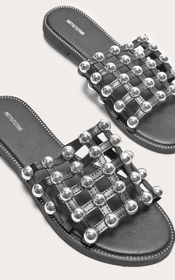 359a0ff3df61de0d42dc58c2037f69afae8d126e_CLS6055_4_alisa_black_large_studded_sliders