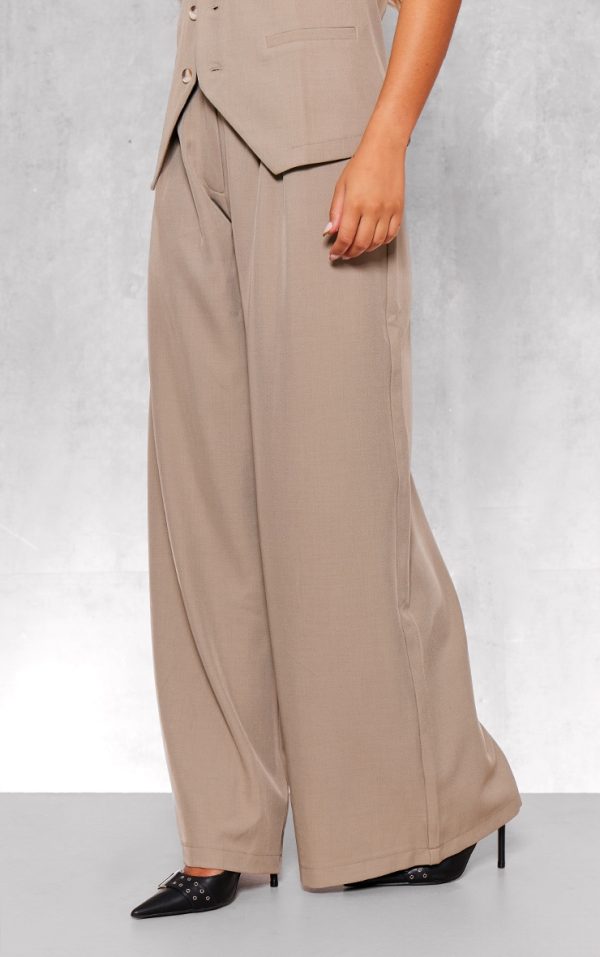 35a2073c40ae64d64ea7f6627c4ac6dd701d4725_CNJ7367_2_taupe_woven_tailored_wide_leg_pleated_trousers