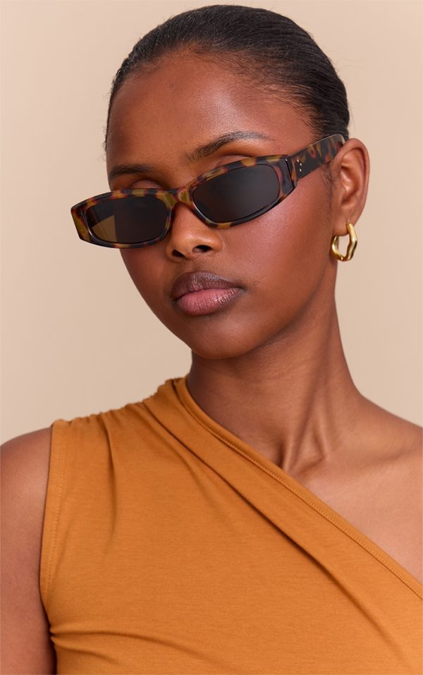 375b14aac41a6a6b7314a460f6988fd739c9d8dd_CNL7849_1_brown_tort_slim_cat_eye_sunglasses