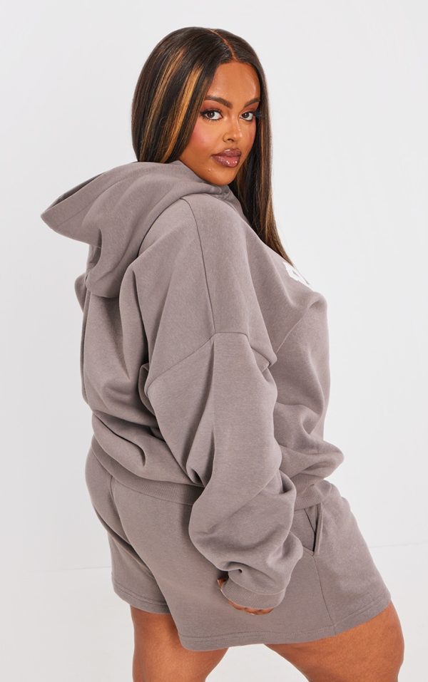 3866c5c6b47d97b555554caf9c3de000dae71f8a_CNI4891_2_prettylittlething_plus_charcoal_logo_oversized_hoodie