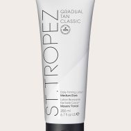 38ac2c4dfebe43af202f251b24137dcf25a203ef_CMY3023_1_st_tropez_gradual_tan_lotion_medium_dark_200ml