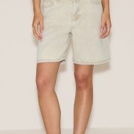38c89d911e1113b5961095381260483d4ac1e0fb_CNM5537_1_washed_stone_low_rise_denim_jorts