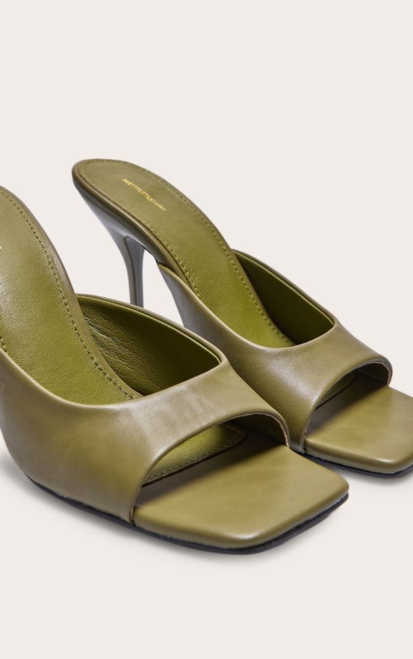 38defebd3ca9b63345e1b44767d1ba2b38cdebe0_CNL3560_4_olive_pu_square_toe_high_stiletto_heeled_mules