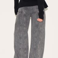 391bdc2d6d6e4839464f36c110e3139ad672c554_CNM2758_3_petite_grey_denim_seam_detail_jeans_with_adjustable_straps