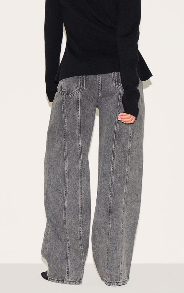 391bdc2d6d6e4839464f36c110e3139ad672c554_CNM2758_3_petite_grey_denim_seam_detail_jeans_with_adjustable_straps