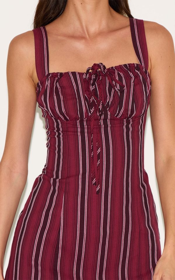39516bd9353fe4b6d2e4ea333e1d7e29715695c8_CNL8930_4_burgundy_pinstripe_tie_detail_shift_dress