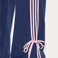 3991083cea9a6b53d2c96d7bd2a5ef50e9749264_CNK3664_4_navy_shell_bow_detail_track_pants