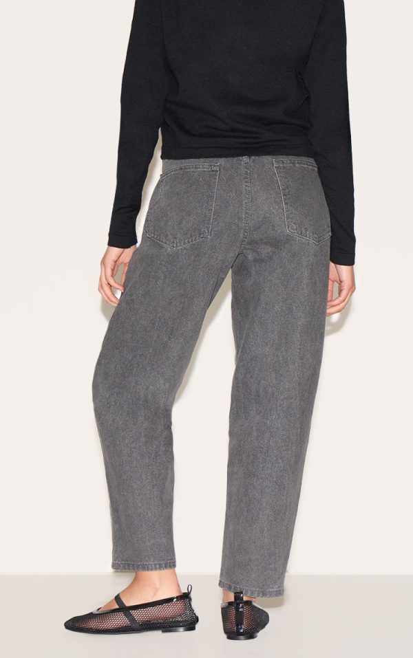 39f02a36995880effacac86442373abcc78bee80_CNL9746_3_petite_grey_high_waist_mom_jeans