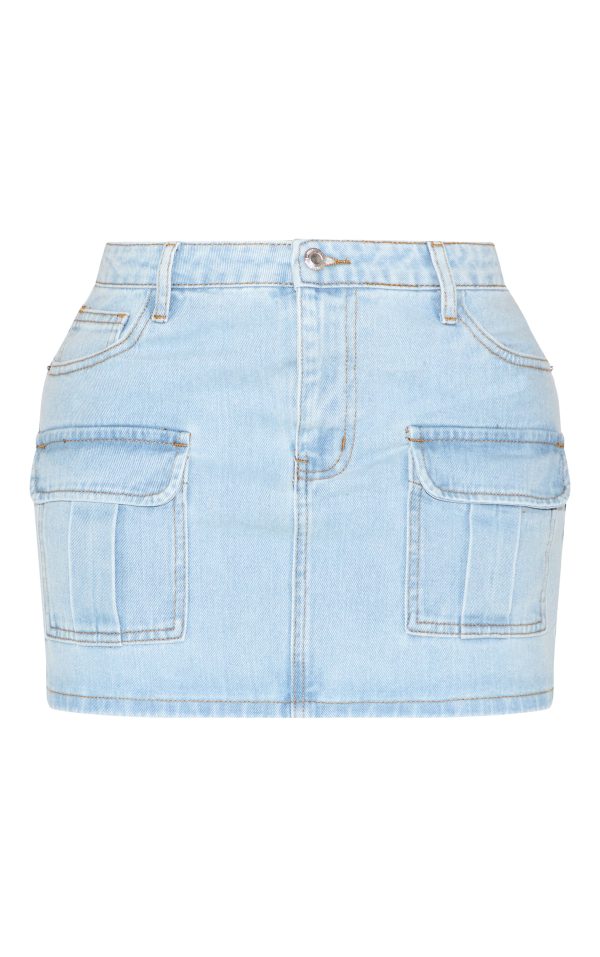 3bc9442c8c1d6cd205dd71a362995e7db1d78cc0_CNE3730_6_shape_light_blue_wash_denim_low_rise_micro_mini_skirt