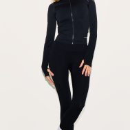 3bfe0447c14c15c8efd4e58de74c059b155b4bd2_CMN8060_3_black_seamless_rib_detail_jacket