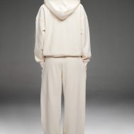 3c7d3a3805a9b0fc99a92dedf62a38fd2dad40cf_CNK1749_3_prettylittlething_cream_premium_embroidered_oversized_wide_leg_joggers