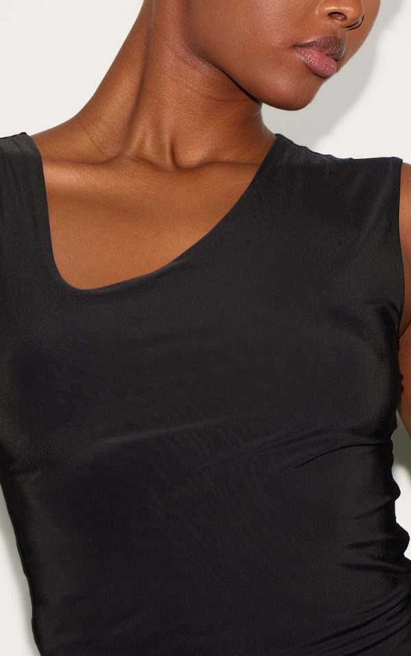 3c9d318dcc6158365b10858c233f05ca320cd060_CNL8970_4_black_slinky_asymmetric_detail_longline_vest_top