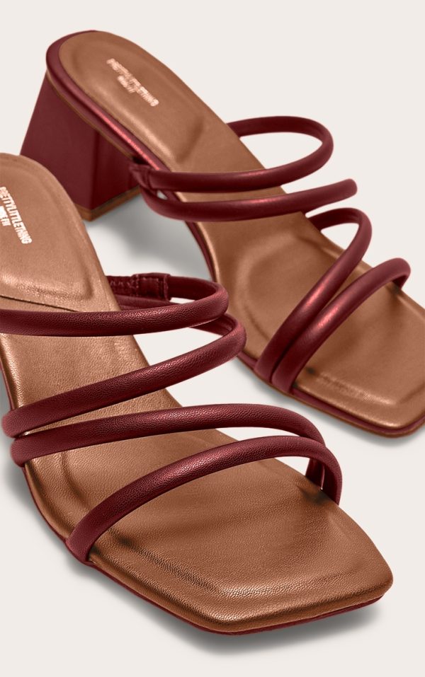 3ca9ef3b948ab80371431bad2422cff1e22b322b_CNL3391_4_burgundy_pu_square_toe_strappy_block_heel_mules