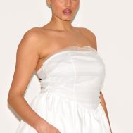 3cdc54e43e14e77fcf026319738d49a773eb964c_CNM3411_4_plus_white_mesh_overlay_peplum_corset