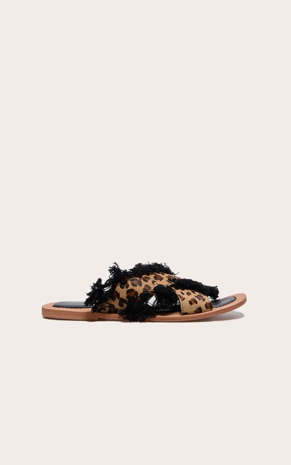 3d30a4ce7557e61c17be50daa31e7dc802e5f723_CNJ4665_1_leopard_round_toe_cross_tassel_strap_sandals