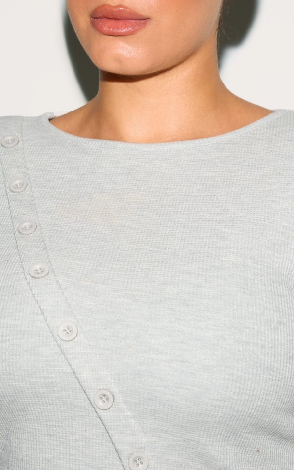3de8651d9ec812b3d3905a978bdbe20f66e46154_CNM2095_4_plus_grey_marl_asymmetrical_waffle_button_crop_top