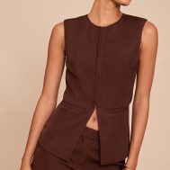 3e2f83383715f898252b059cab7739e92210c648_CNM6121_1_dark_brown_pocket_detail_short