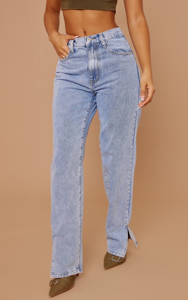 3eee33b473e4c48345e465bcc776629f2fd84bfc_cmr0264_2_prettylittlething_petite_light_blue_split_hem_jeans