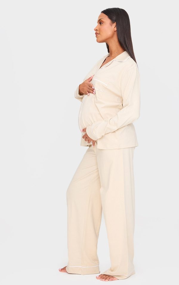 3f0139f32d017b5d954f0869c257b3fed6f839b4_CNL2725_4_maternity_sand_mama_long_sleeve_pj_top