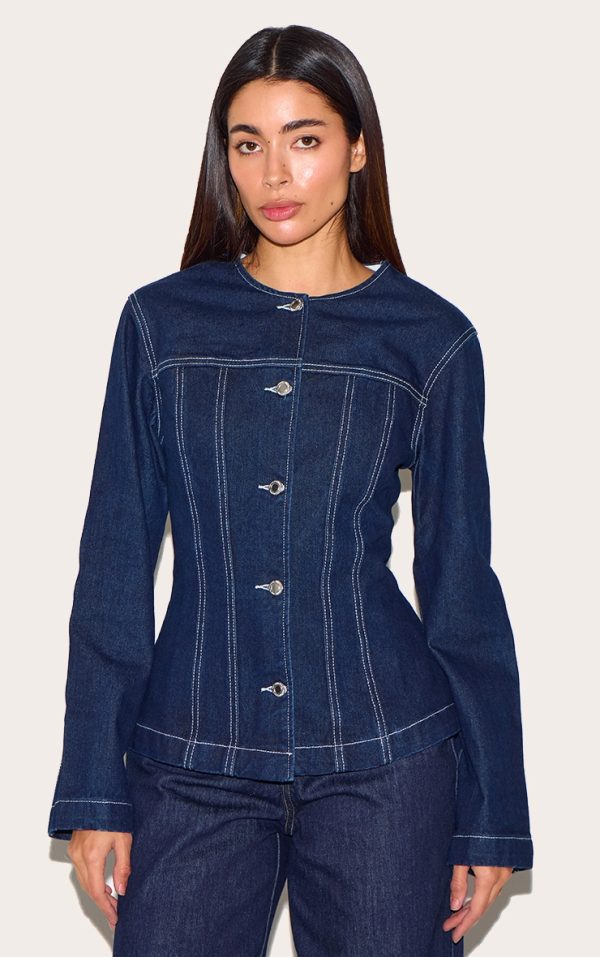 3f6cd8ef394fc5e15c59df85cf076ba369594823_CNL6325_1_light_indigo_cinched_long_sleeve_denim_jacket