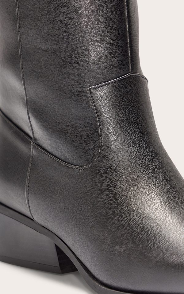 3f79a60b89ba88c33db66500fcd7ca3552d487f2_CNL7195_4_black_black_pu_point_toe_western_knee_high_boots