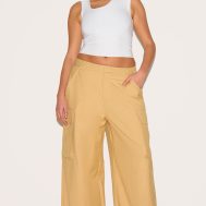 3fe0e2ae76d914b3b23c5bbfc51a08d2ca3e1c98_CNL9931_1_plus_butterscotch_woven_pocket_detail_straight_leg_trousers-1