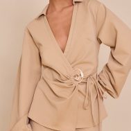 4020cd7ab9351cb09518f42a2ae6ff46e192c364_CNM8786_4_sand_woven_tie_front_gold_hardware_detail_shirt