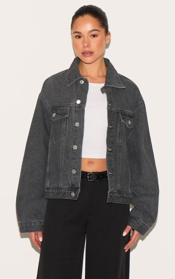 4028d86dda64113d123d316de451bc89bbecf16a_CNM2211_1_grey_oversized_classic_denim_jacket