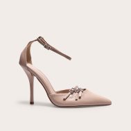 404a90dd3750cd4b9810d70ea955c256662f3e80_CNK1637_1_cream_pu_point_toe_buckle_detail_court_heels